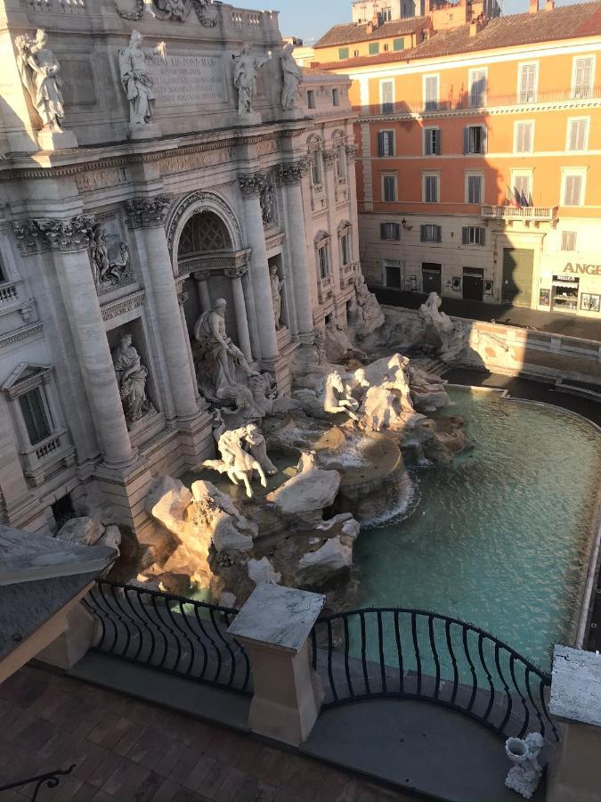 Unique View Trevi Fountain Semesterbostad *